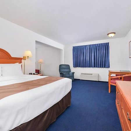 Quality Inn 桑德波因特 外观 照片
