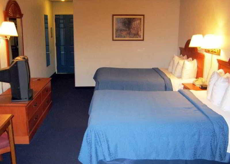 Quality Inn 桑德波因特 外观 照片