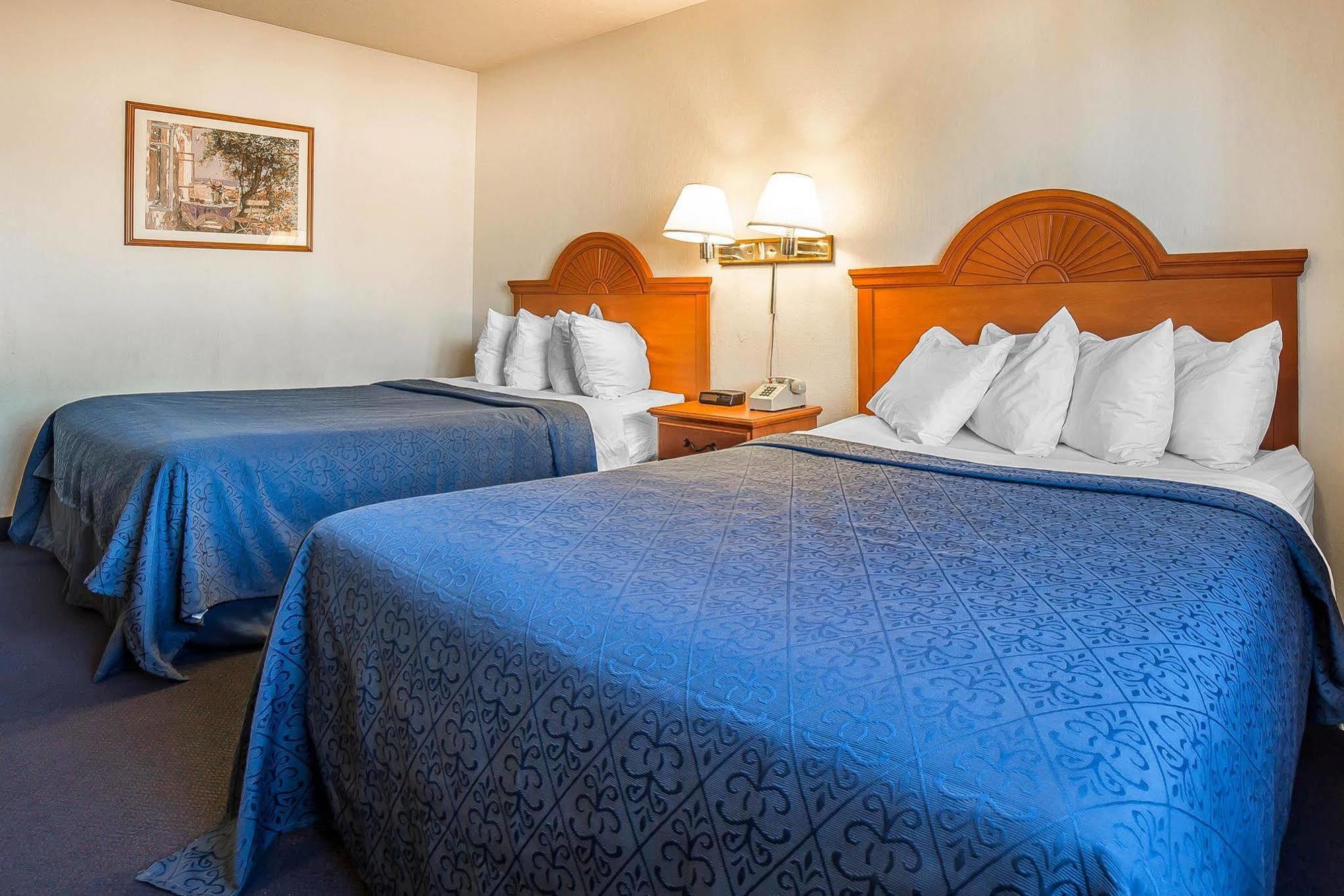 Quality Inn 桑德波因特 外观 照片